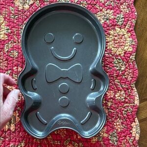 Wilton Dark Gray Gingerbread Man Cake Pan